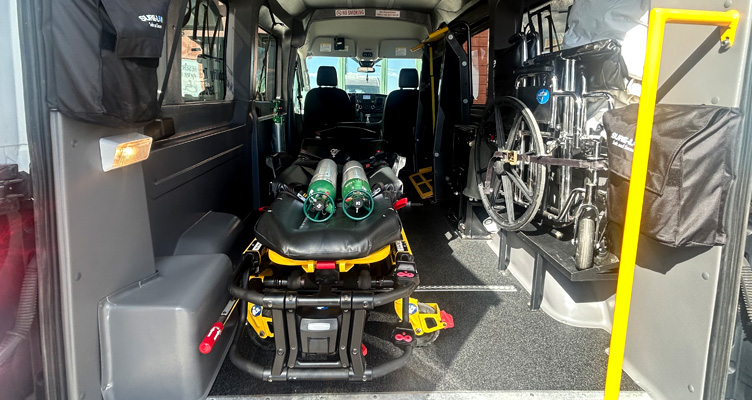 Hospital-to-home long-distance medical transportation